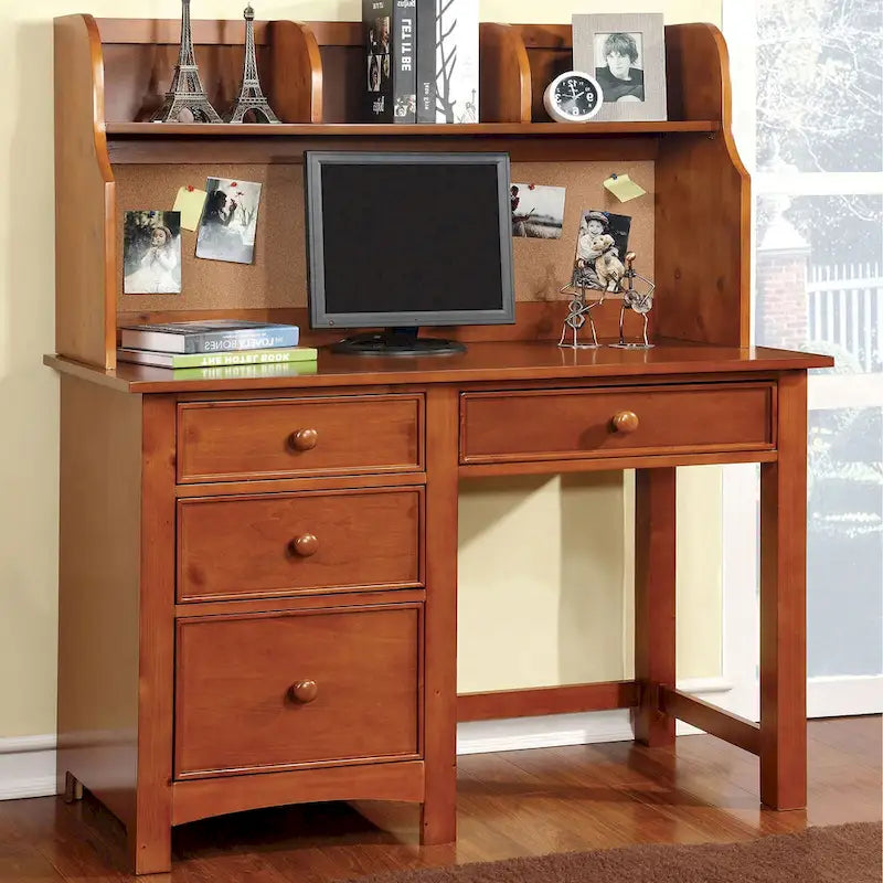 Bureau en bois avec quatre tiroirs